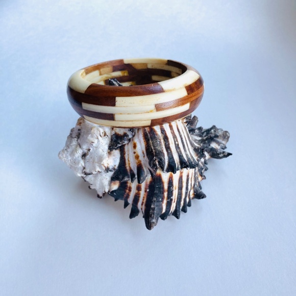 Stunning Bone and Wood Inlay Bangle Made in India Rustic Tribal Natural Mod Tiki - Picture 2 of 10